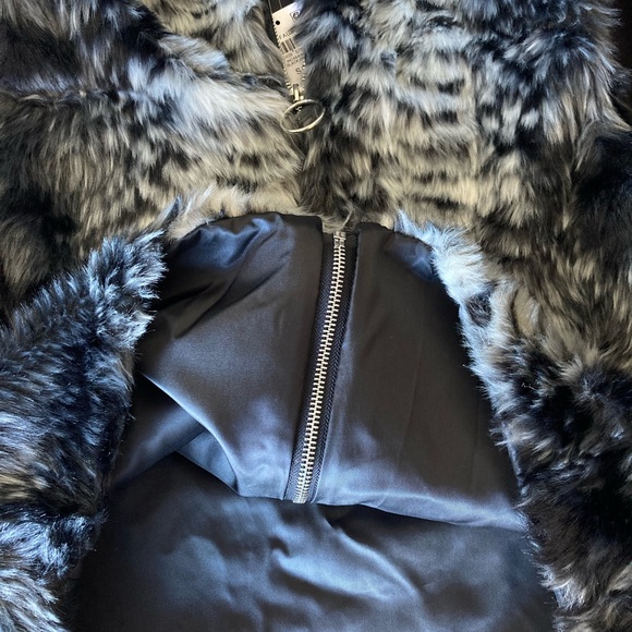 INC faux fur vest black white grey NWT Great for Fall! - Picture 3 of 3